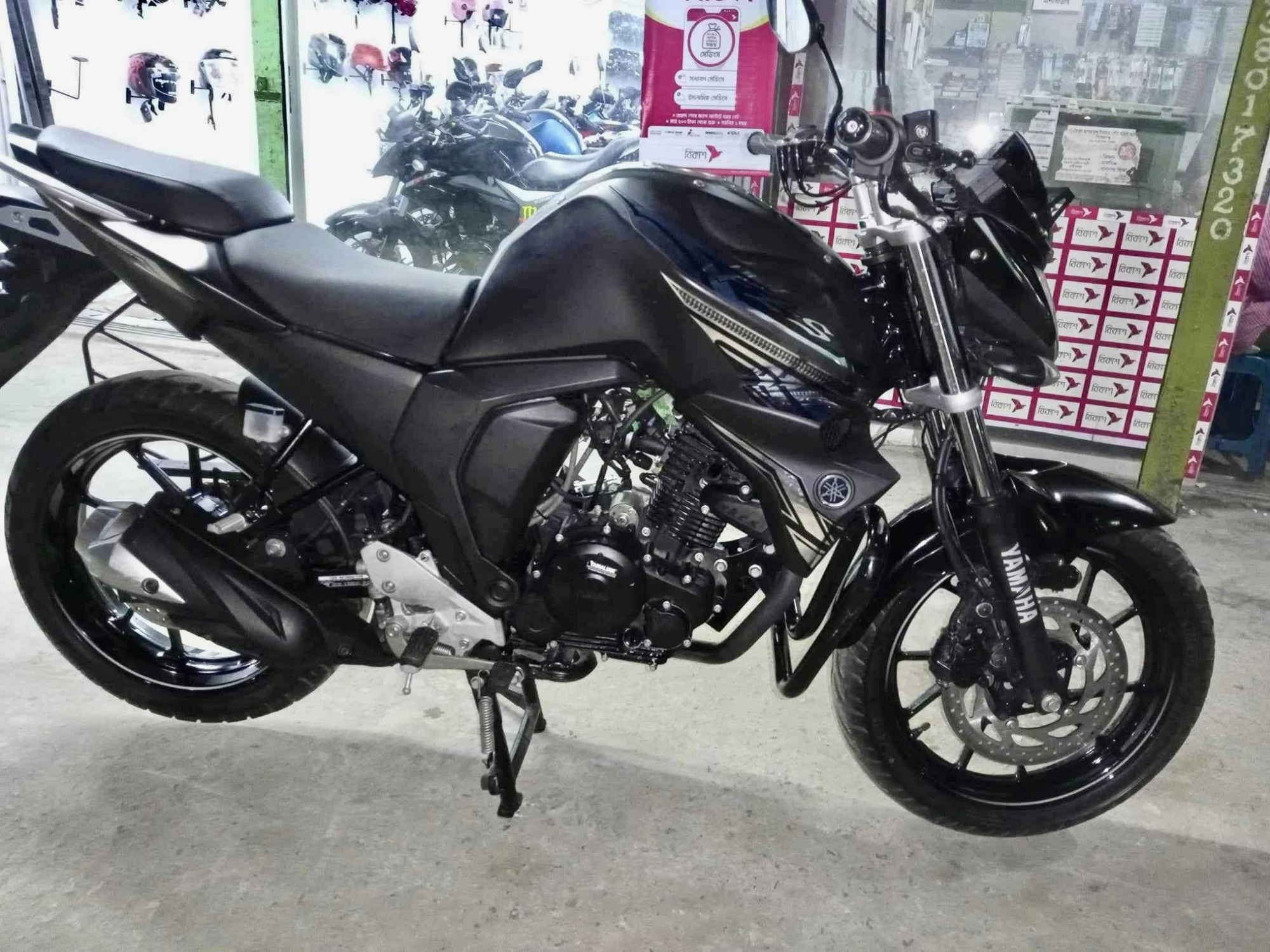 Yamaha FZs V2 2023 for sell. Sera Bikes - Used Bikes Price in Bangladesh. Buy/Sell Second Hand MotorCycles. SeraOffers.com