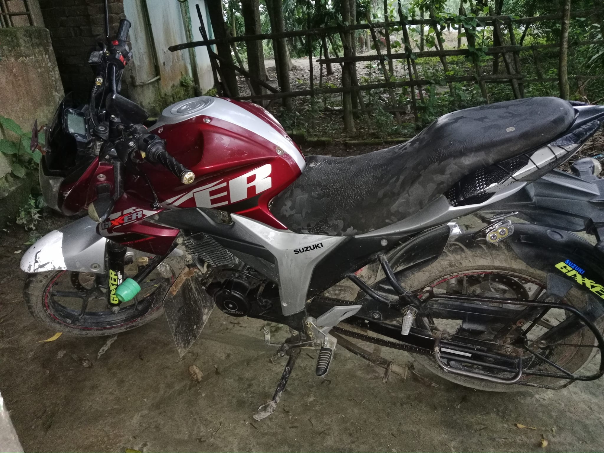 সুজুকি জিক্সার ডাবল ডিক্সের. Sera Bikes - Used Bikes Price in Bangladesh. Buy/Sell Second Hand MotorCycles. SeraOffers.com