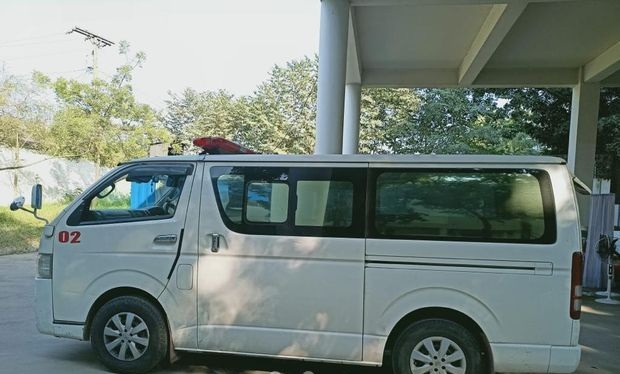 Toyota Hiace . 2015. Sera Cars - Used Cars Price in Bangladesh. Buy/Sell Second Hand Cars. SeraOffers.com